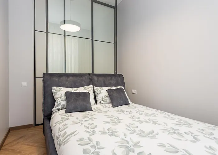 Jassi Apartments